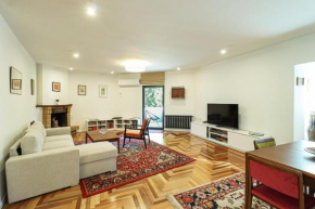 Elegant 2BR in Old Tbilisi - By Wehost